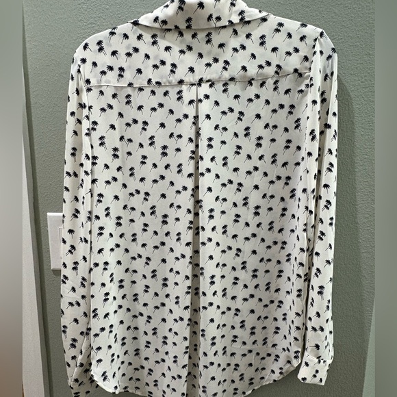 Ann Taylor Black and White Palm Print Blouse - Picture 2 of 5